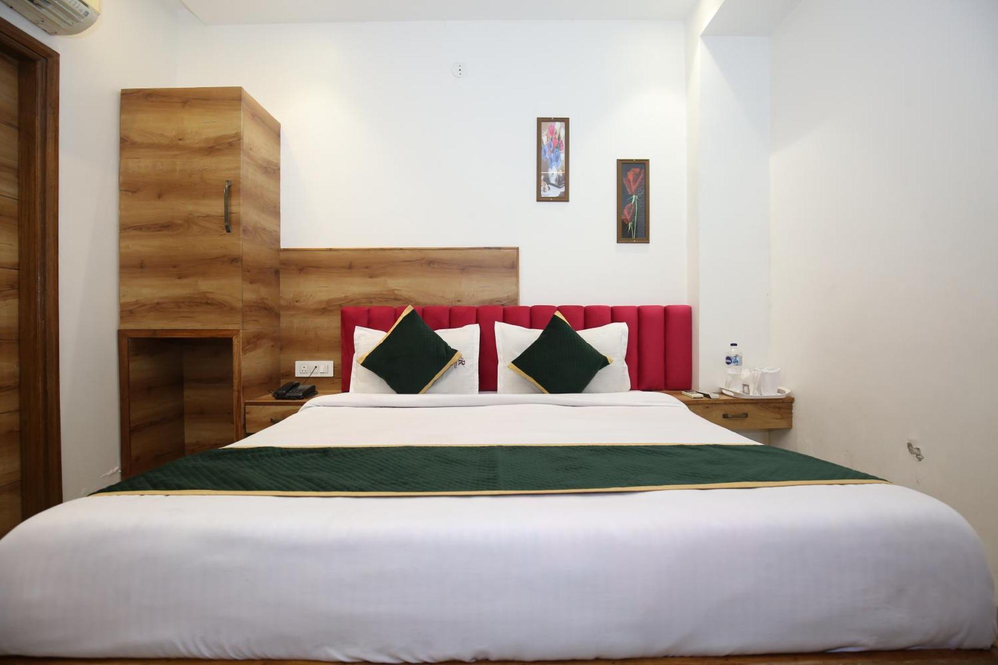 Hotel Rv Regency Amritsar Esterno foto