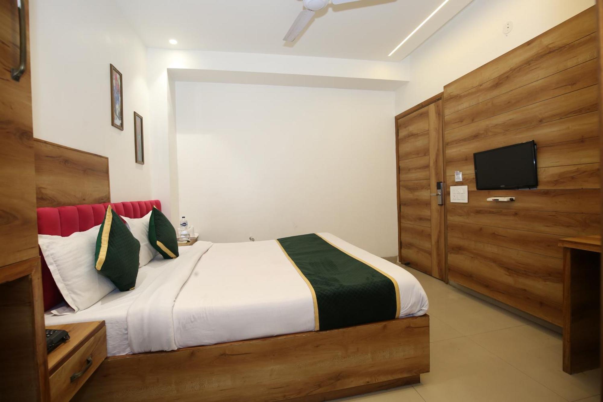 Hotel Rv Regency Amritsar Esterno foto