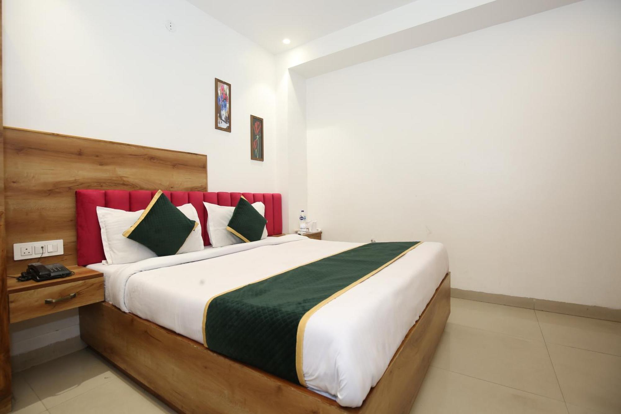 Hotel Rv Regency Amritsar Esterno foto