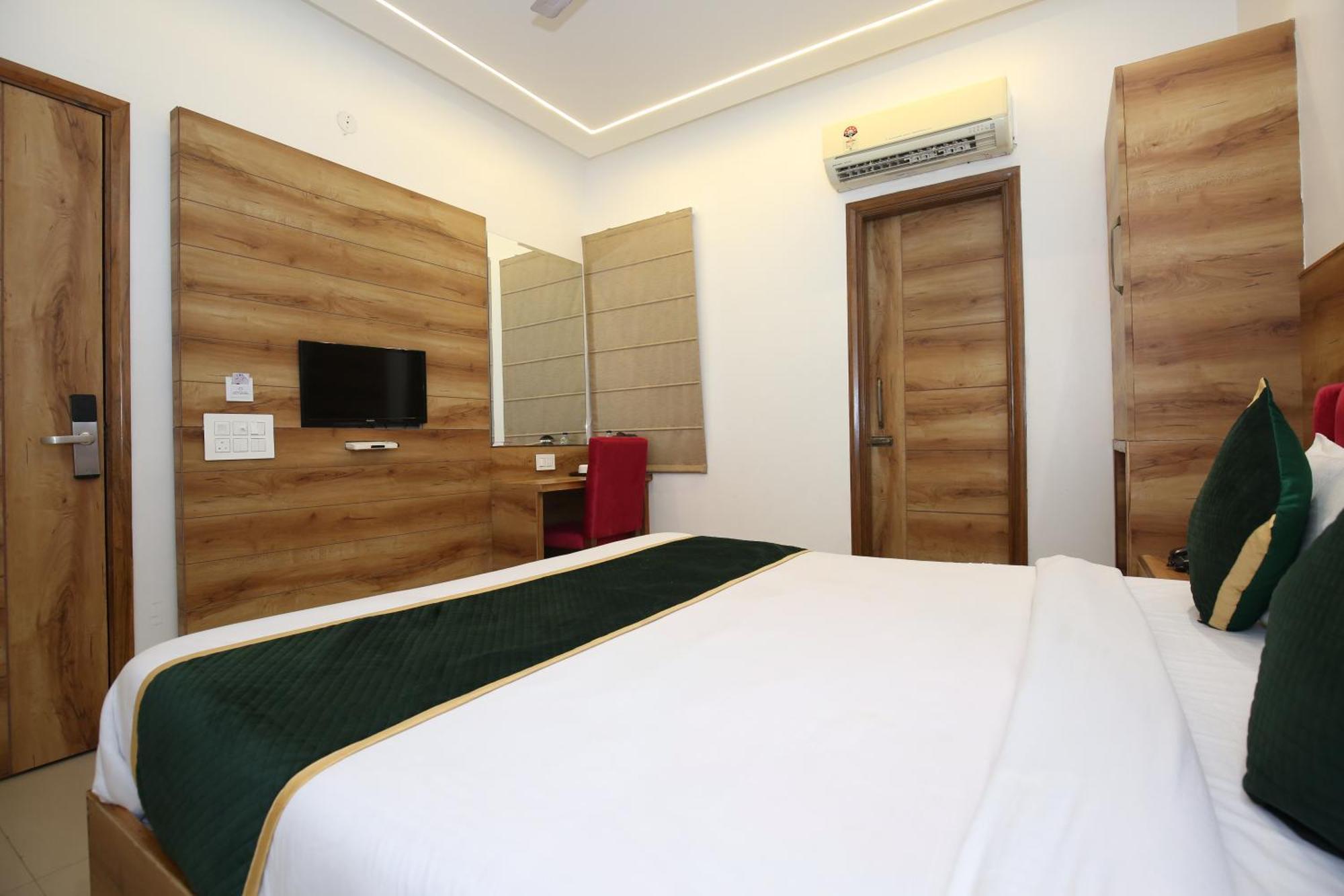 Hotel Rv Regency Amritsar Esterno foto