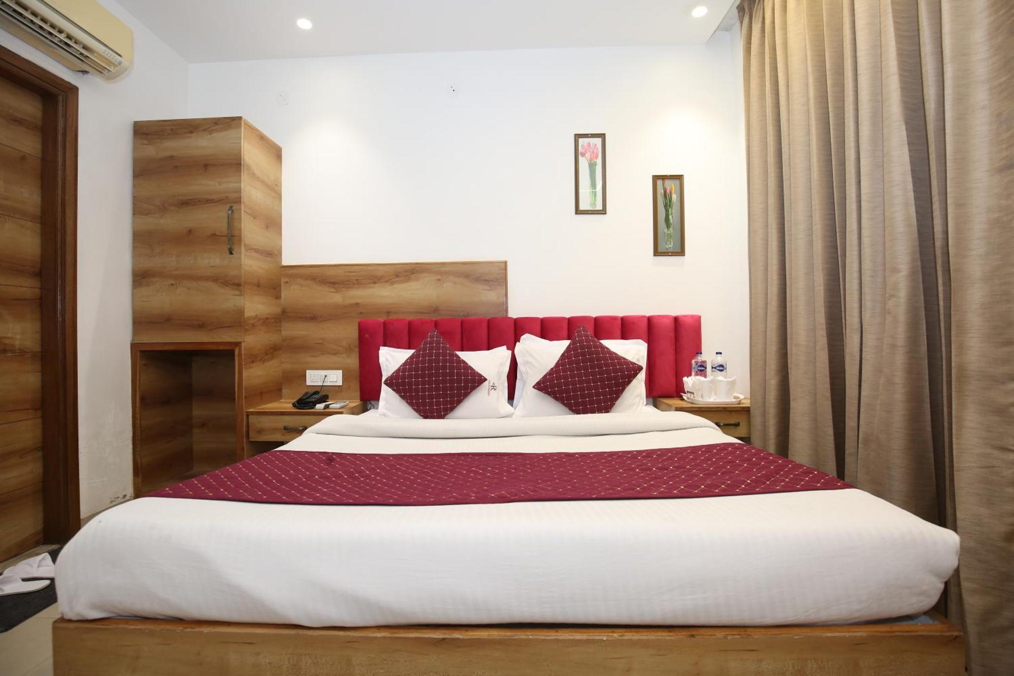 Hotel Rv Regency Amritsar Esterno foto