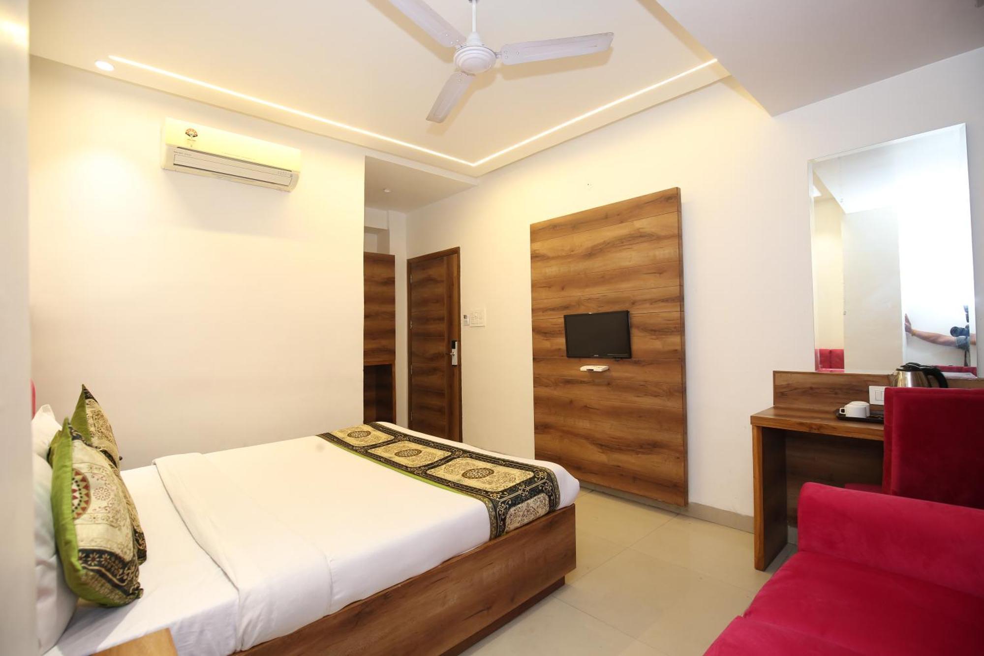 Hotel Rv Regency Amritsar Esterno foto