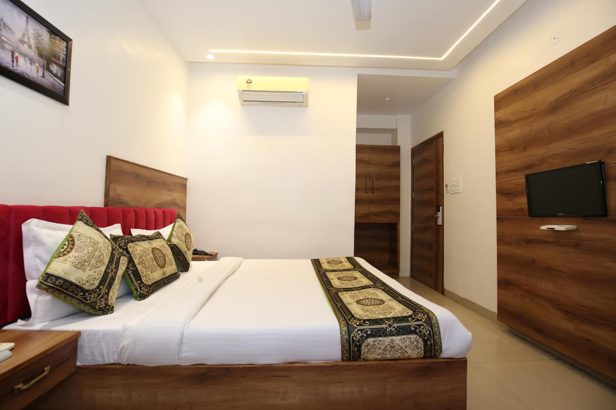 Hotel Rv Regency Amritsar Esterno foto