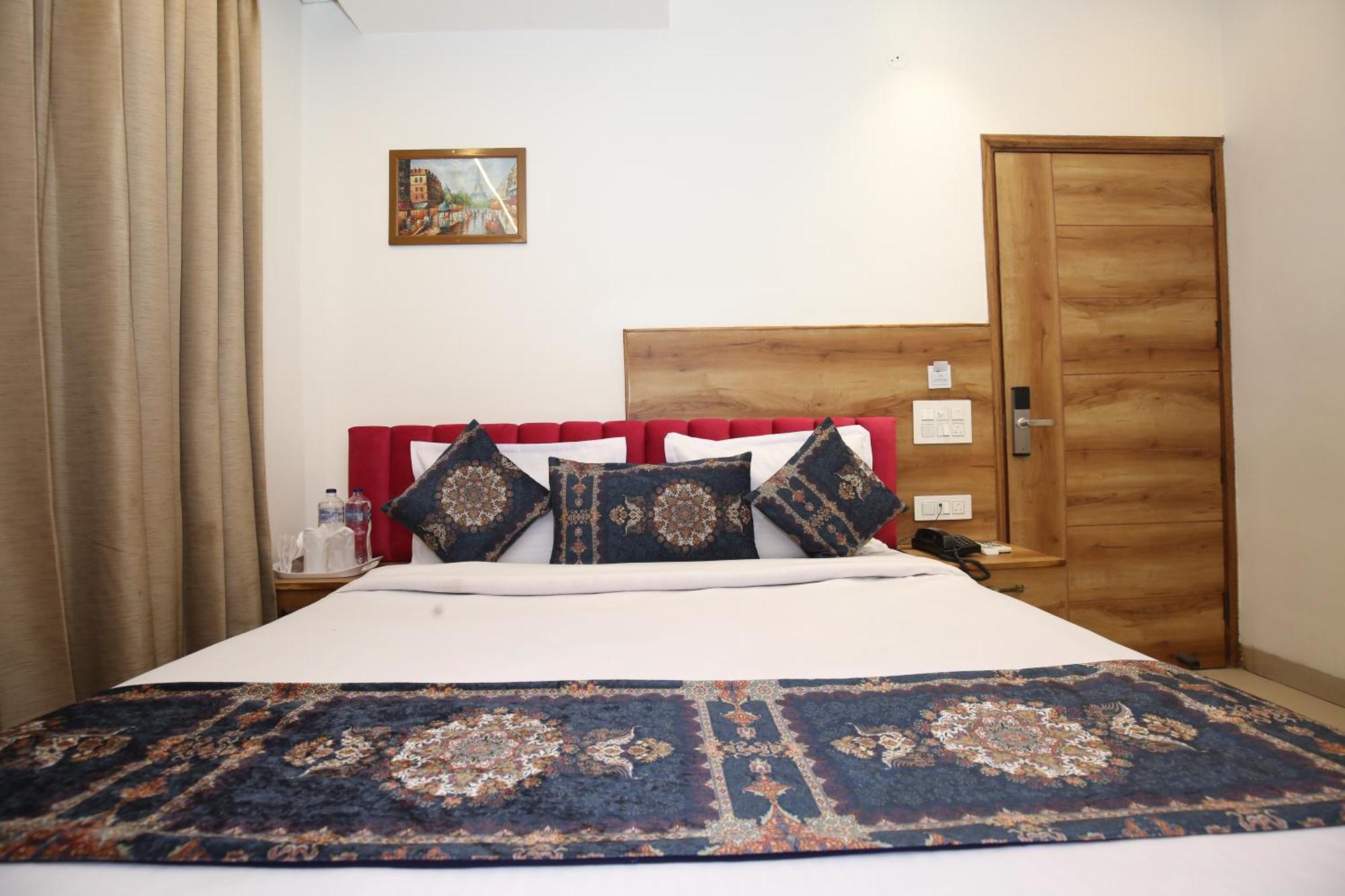 Hotel Rv Regency Amritsar Esterno foto