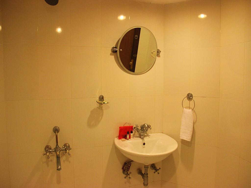 Hotel Rv Regency Amritsar Esterno foto